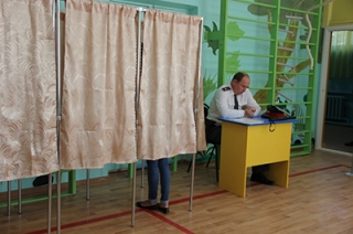 Полиция не фиксирует значительных нарушений на выборах в Энгельсе