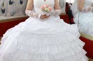 Женщина лишилась 105 тысяч рублей при продаже свадебного платья