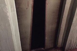 Подожженную шину подбросили в лифт многоэтажки в центре Саратова
