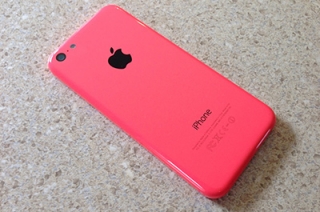 Грабитель отнял у школьницы розовый iPhone