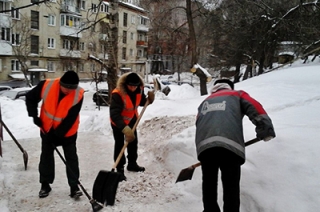 Кировский район избавился от двух тысяч кубометров снега