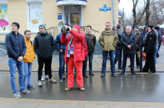 В Саратове произошла драка между сторонниками и противниками Навального