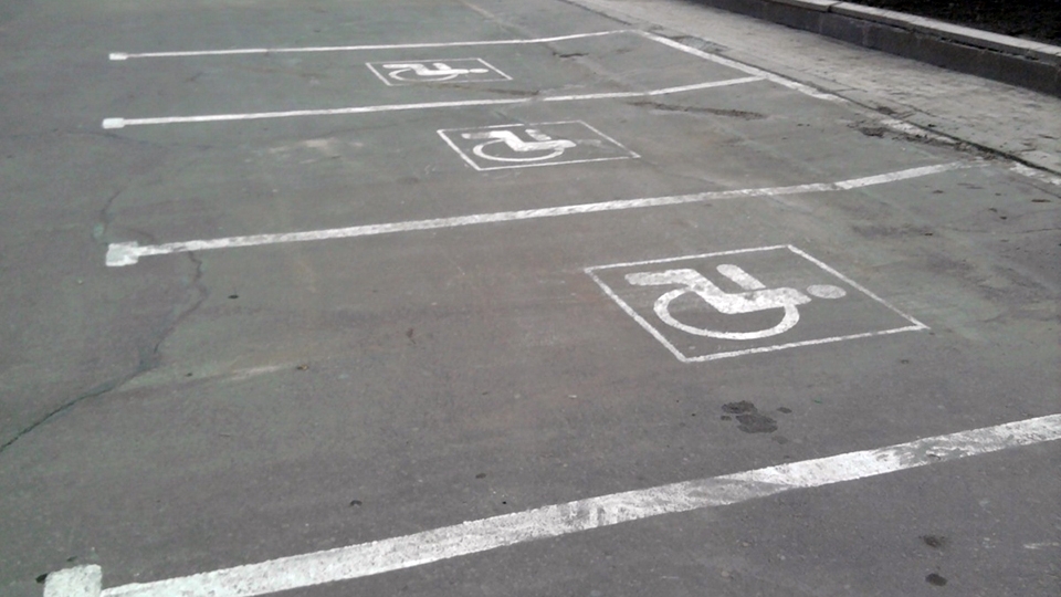 Гордеп Марков удивлен числом парковочных мест для инвалидов в Саратове