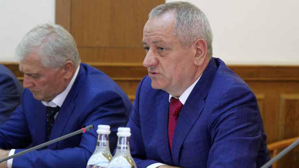 Экс-налоговик из Саратова уволен из правительства Дагестана