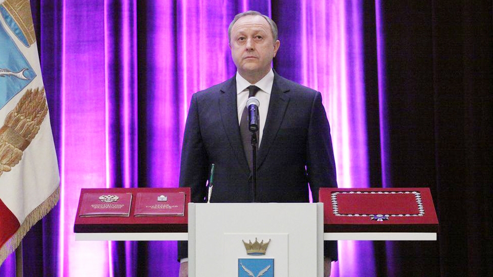 Валерий Радаев официально сложил полномочия премьер-министра