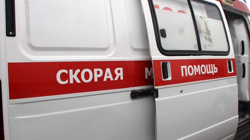 Женщину госпитализировали после падения в саратовской маршрутке