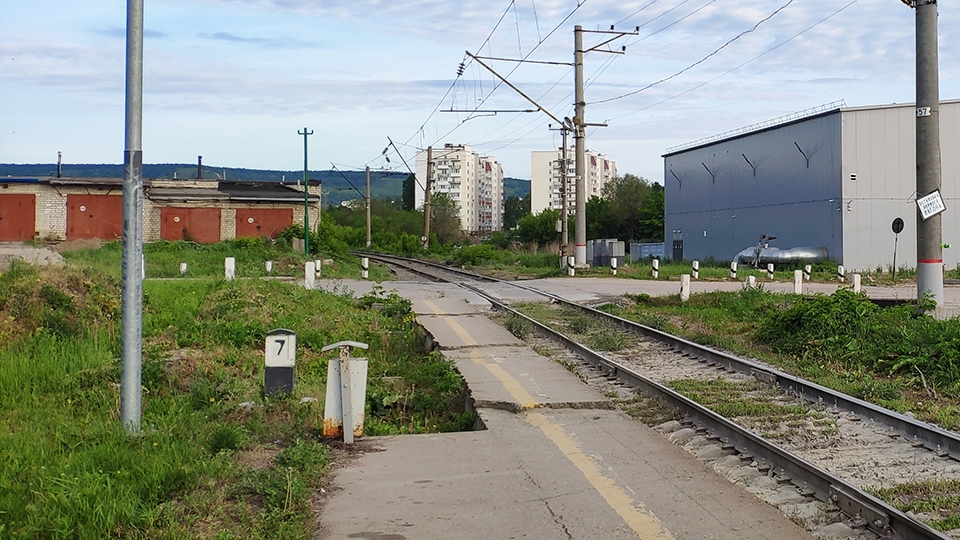 В Заводском районе закроют железнодорожный переезд