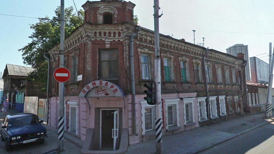 В центре Саратова один дом реконструируют и два снесут