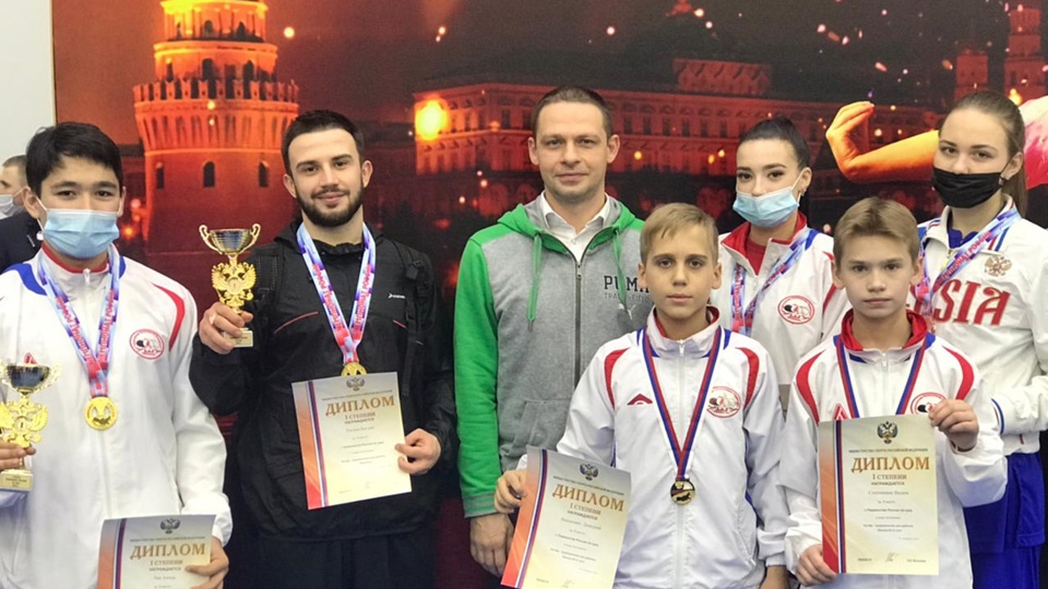 Саратовские бойцы выиграли восемь медалей чемпионата России