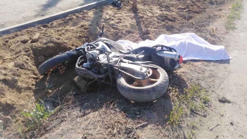 В Саратове насмерть разбился мотоциклист
