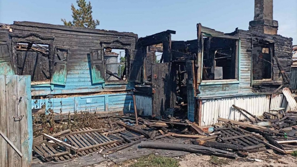 В саратовских селах сгорели два дома