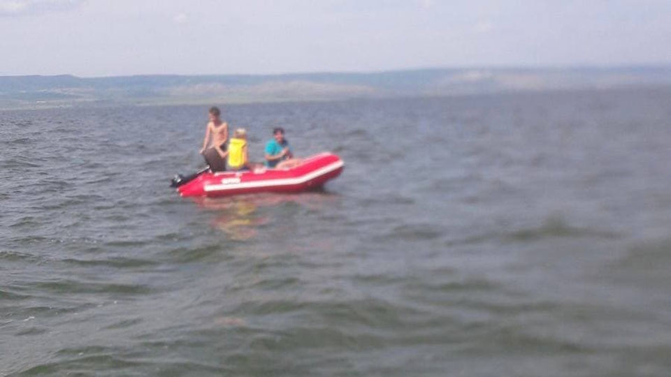 На Волге 10-летние дети уплыли от родителей в резиновой лодке