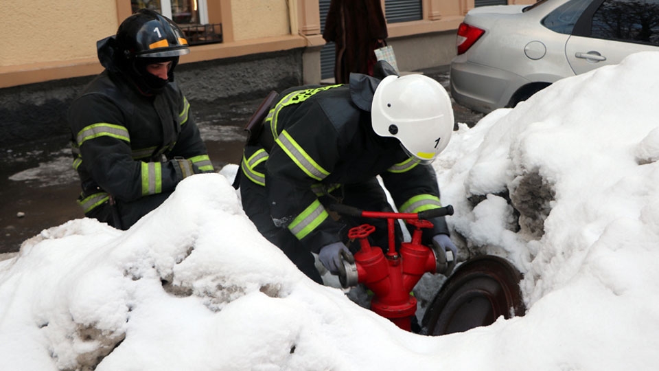В Саратове неисправны почти семьсот пожарных гидрантов