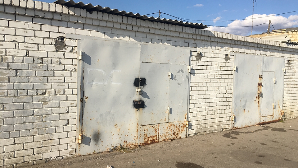 В Кировском районе владелец гаража избил председателя ГСК