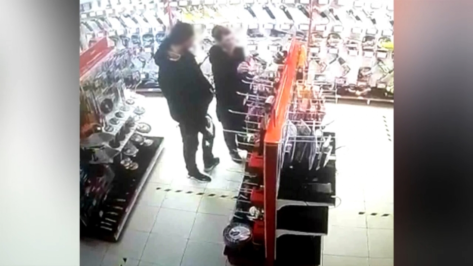 В магазине инструментов на Шехурдина вор попал на видеокамеру