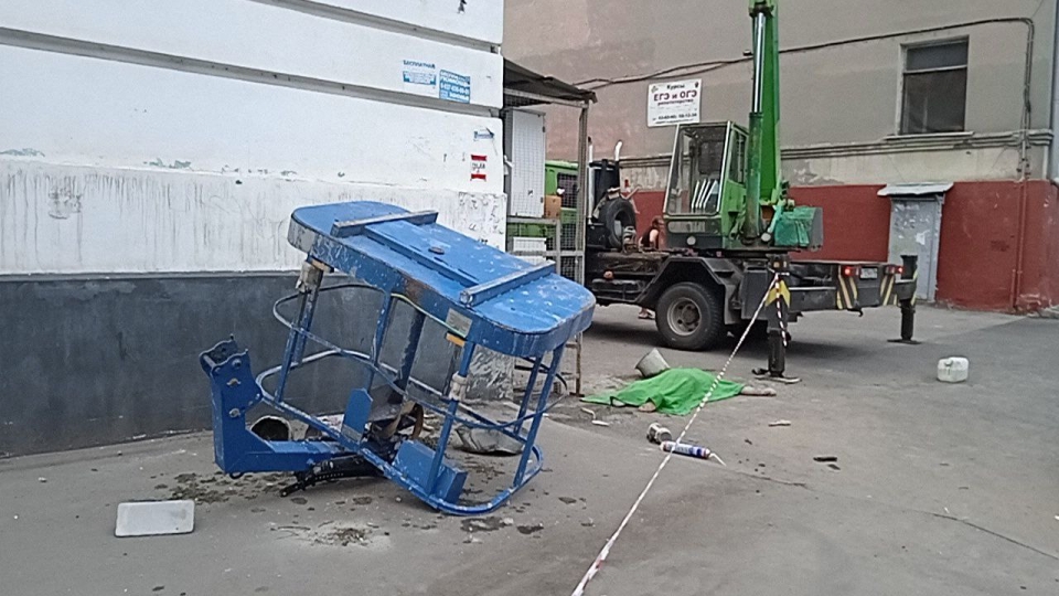 В Заводском районе погиб рабочий из рухнувшей люльки