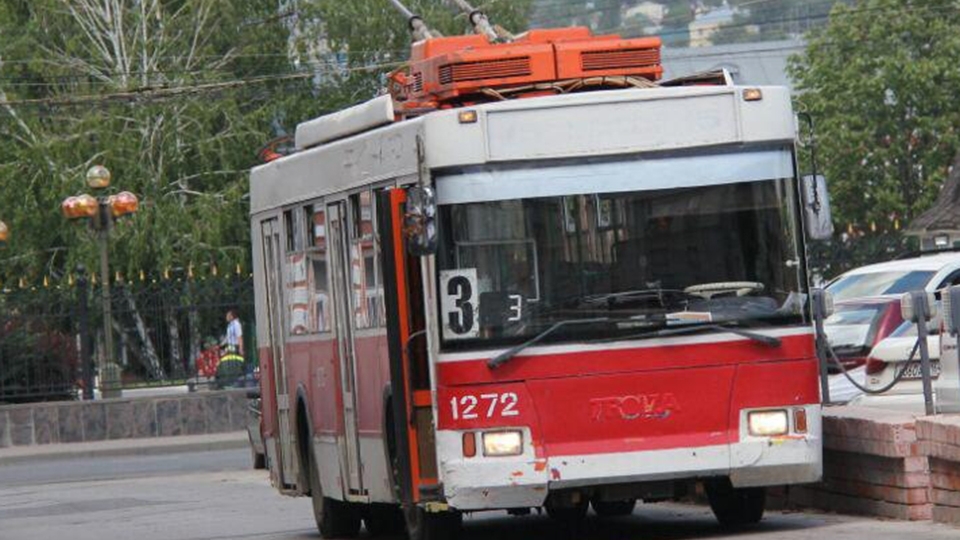 В Саратове из-за коммунальных работ вновь не ходит троллейбусный маршрут