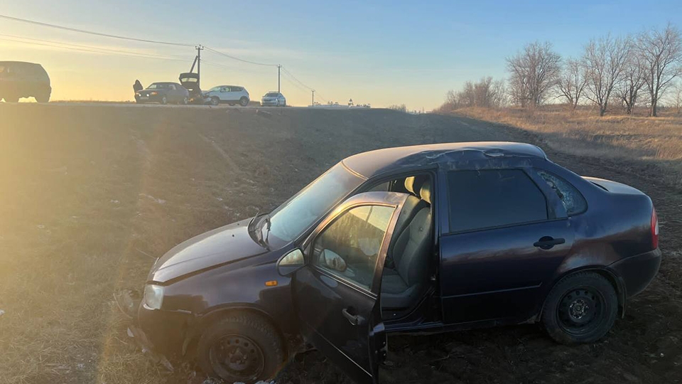 В массовом ДТП у Дубков пострадали водитель и пассажир 