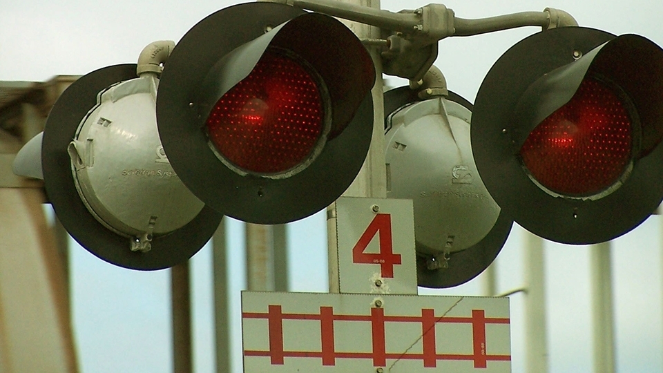 В Саратове три ночи будут закрывать железнодорожные переезды