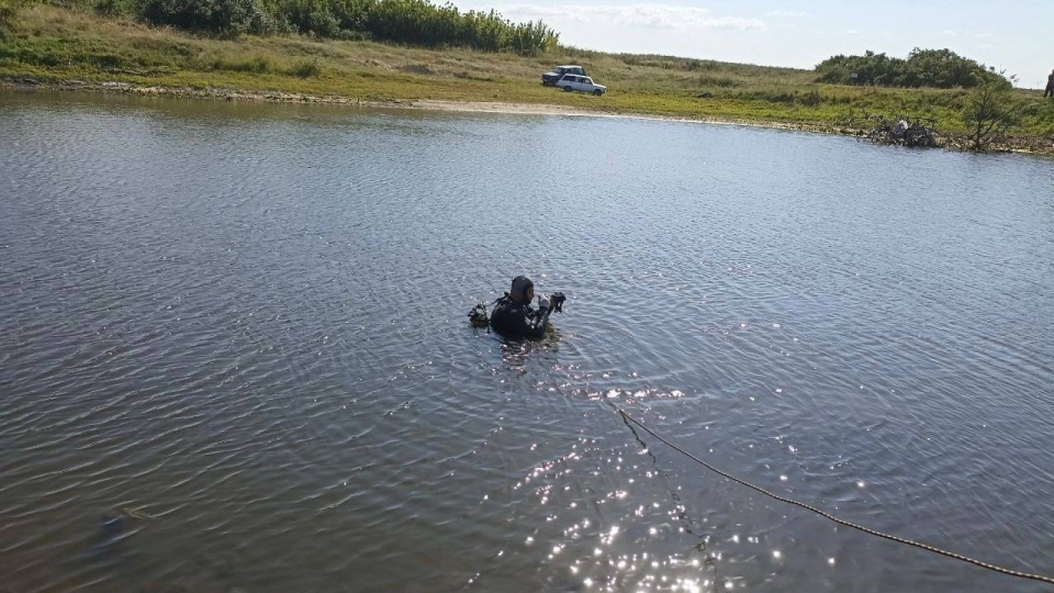 Саратовский подросток пытался переплыть пруд и утонул