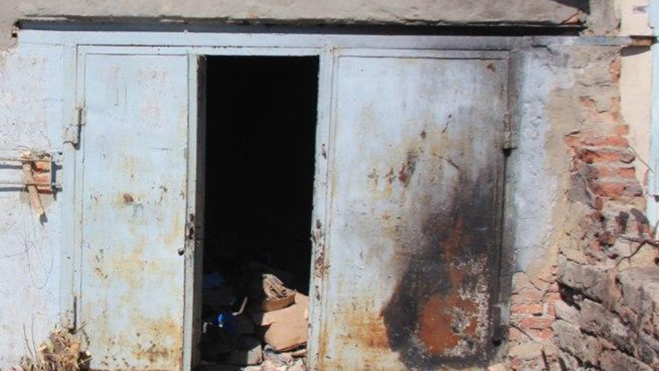 Саратовские подростки пытались скрыть кражу металла поджогом гаража