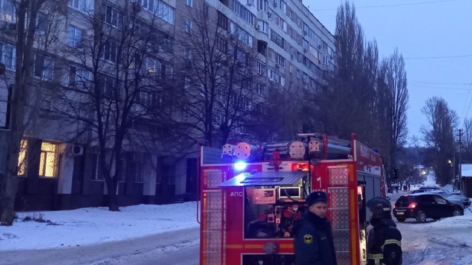 В горевшей на Московском проезде квартире отравился мужчина