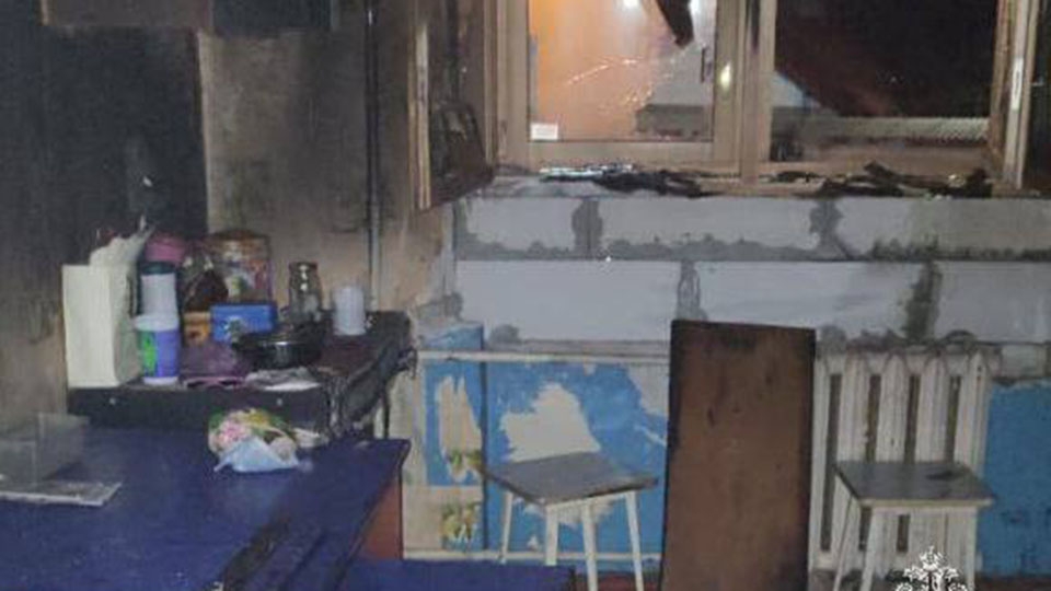 Пожар на общей кухне. Из саратовской пятиэтажки эвакуировали 20 жильцов