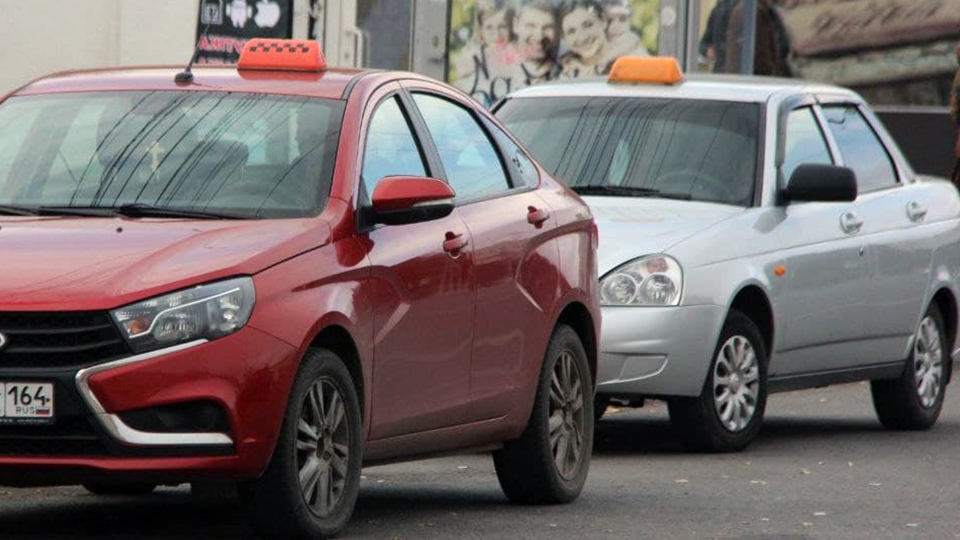 В Саратове возбуждено уголовное дело о задержках зарплаты таксистам