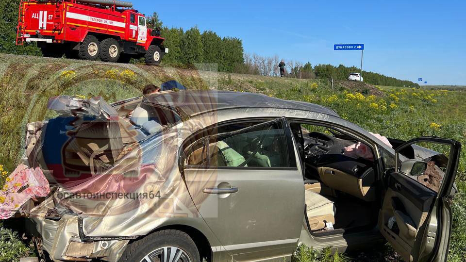 Водитель не удержал иномарку на саратовской трассе