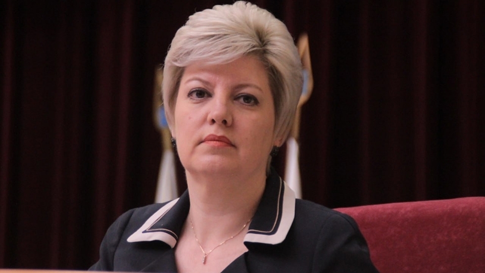 Лада Мокроусова продолжает терять позиции в Национальном рейтинге мэров