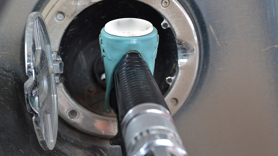 Росстат: цена на саратовский бензин две недели почти не меняется