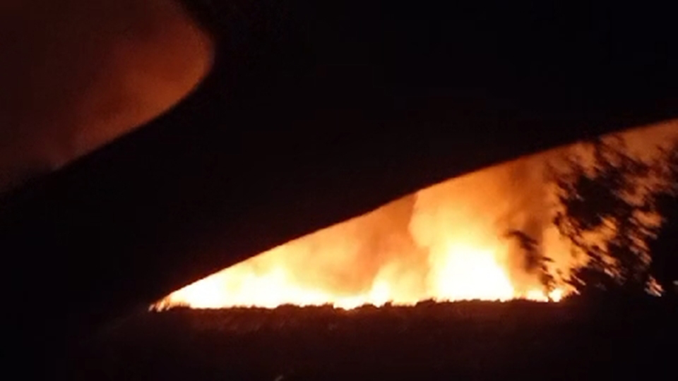 Пожар на полигоне ТБО. Жителей призвали оставаться дома и закрыть окна