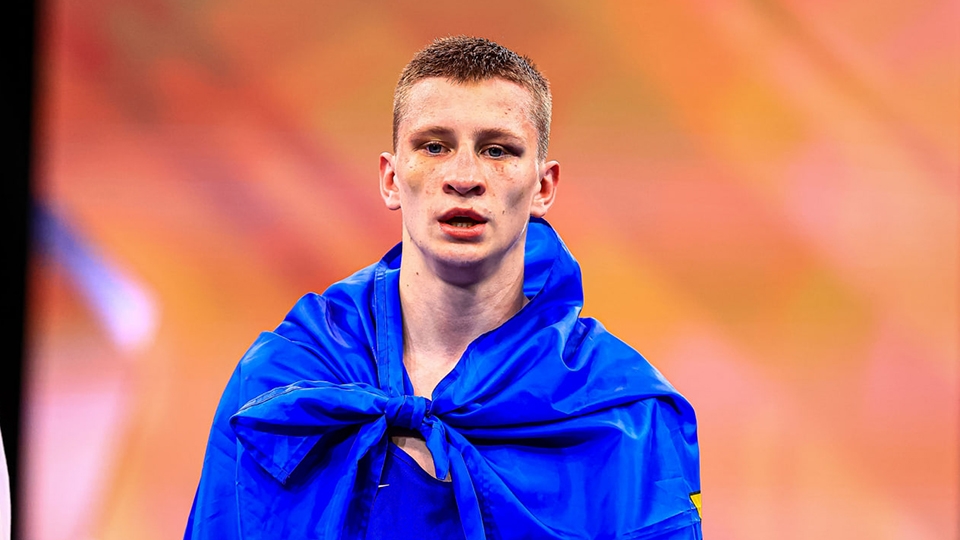 Чемпион-боксер из Саратовской области вступился за подростка в Крыму и может лишиться глаза