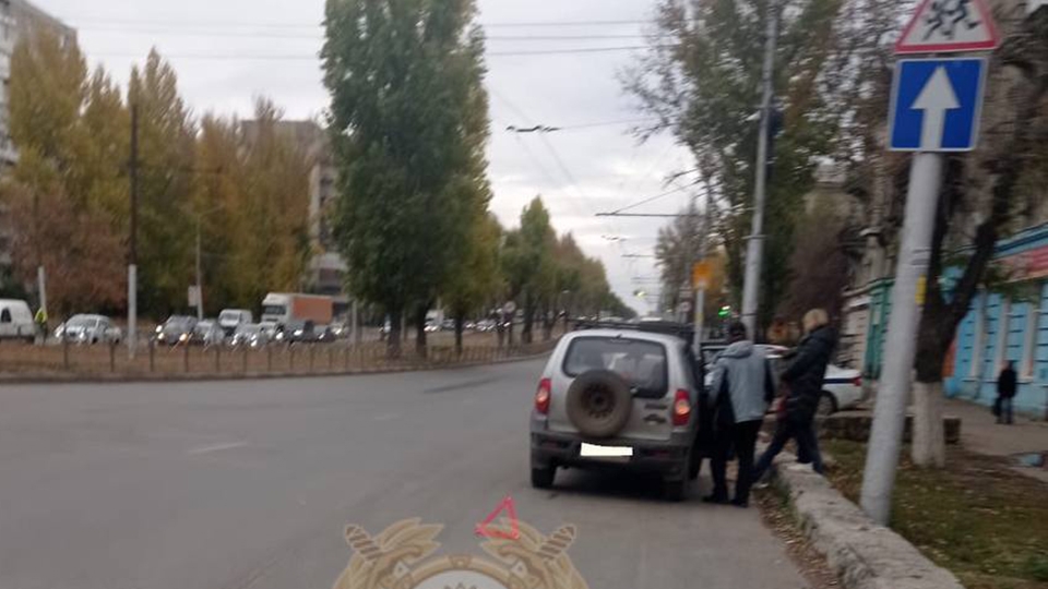 В Заводском районе женщина попала под колеса 