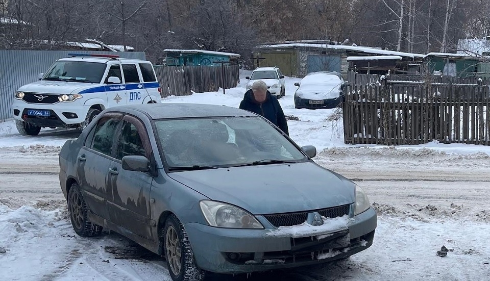 В Саратовской области автомобили сбили двух пешеходов