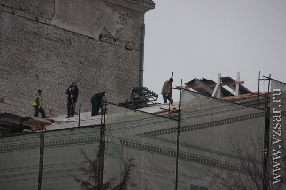 Театр строй. Долгострой фото.