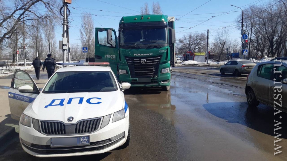 Авария в саратове за последние сутки в заводском районе фото