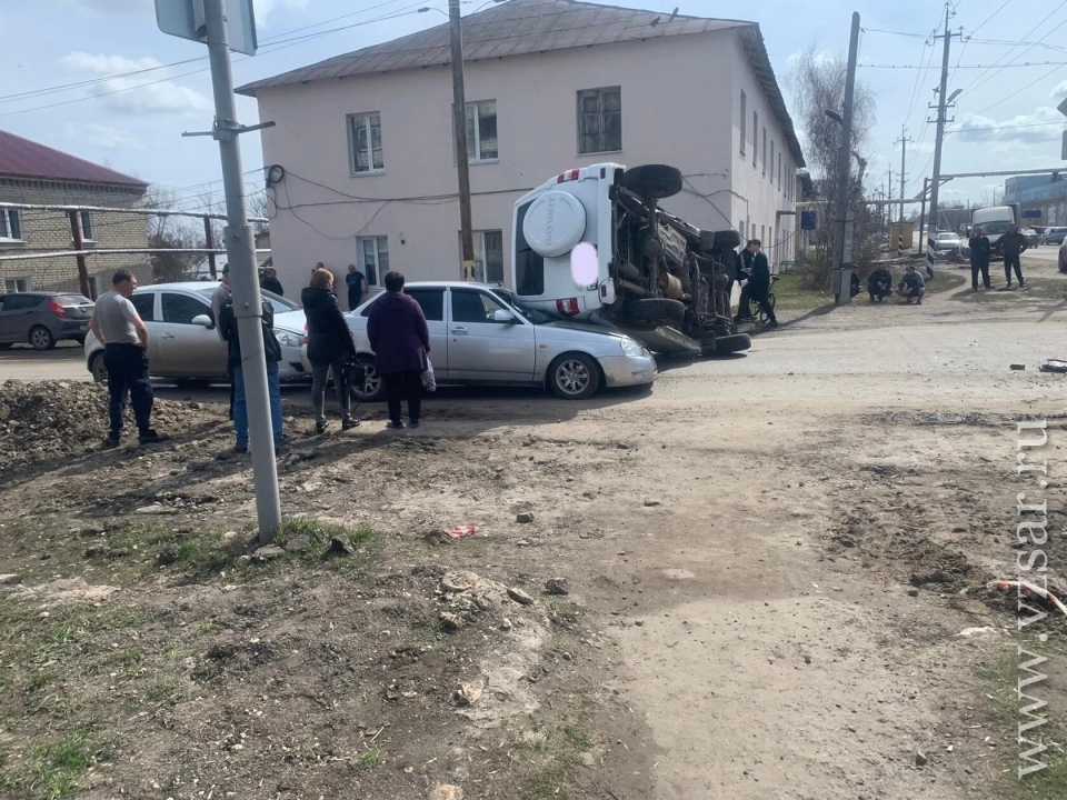 Новости дня 15 апреля. ДТП Петровск Саратовская область. Авария г Петровск Саратовская область. ДТП В Петровске Саратовской. Авария в Петровске Саратовской области вчера.