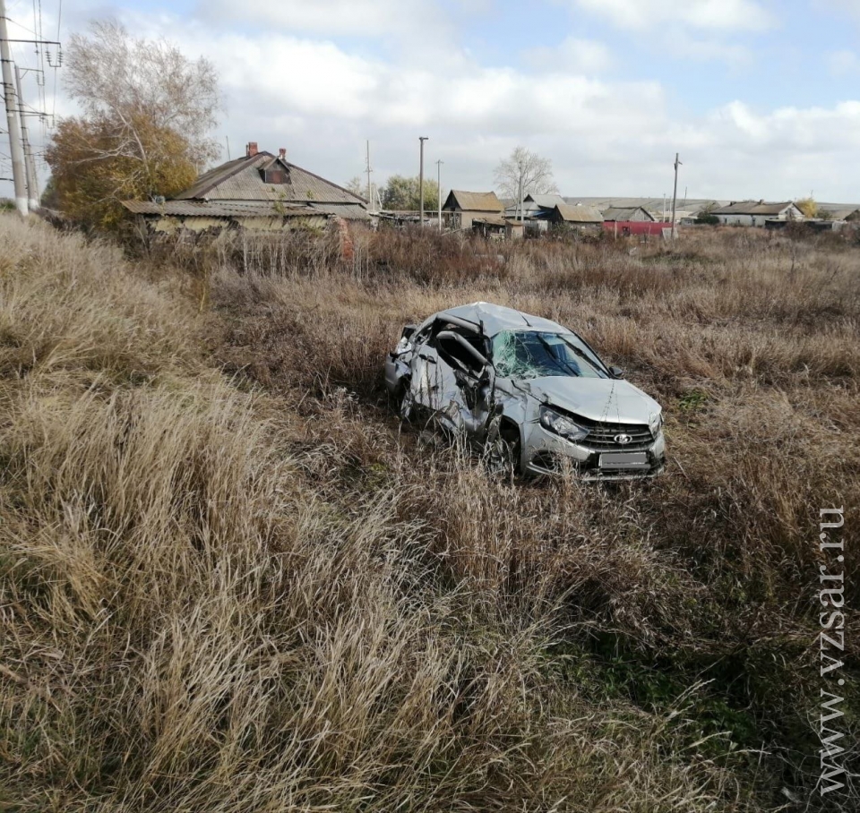 В Саратовской области столкнулись поезд и 